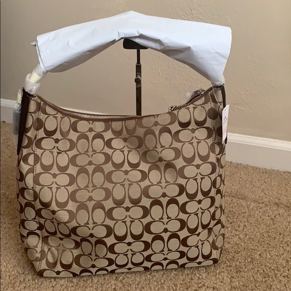 Coach - Picture 2 of 13